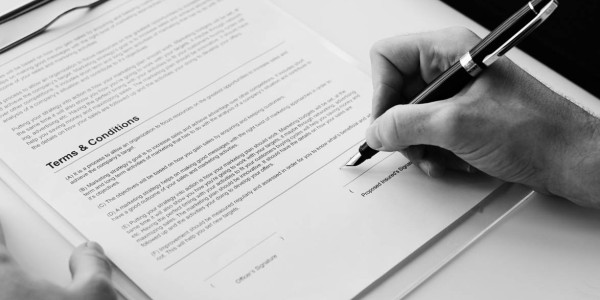 Derecho Mercantil / Abogados Mercantilistas en Alcobendas · Cumplimiento Normativo en Sector de Telecomunicaciones