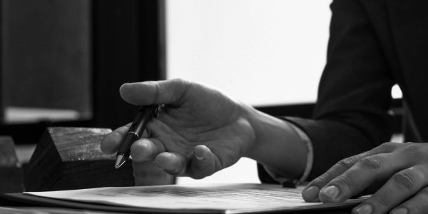 Derecho Mercantil / Abogados Mercantilistas en Alcobendas · Redacción y Revisión de Contratos de Construcción y Proyectos Obra Pública
